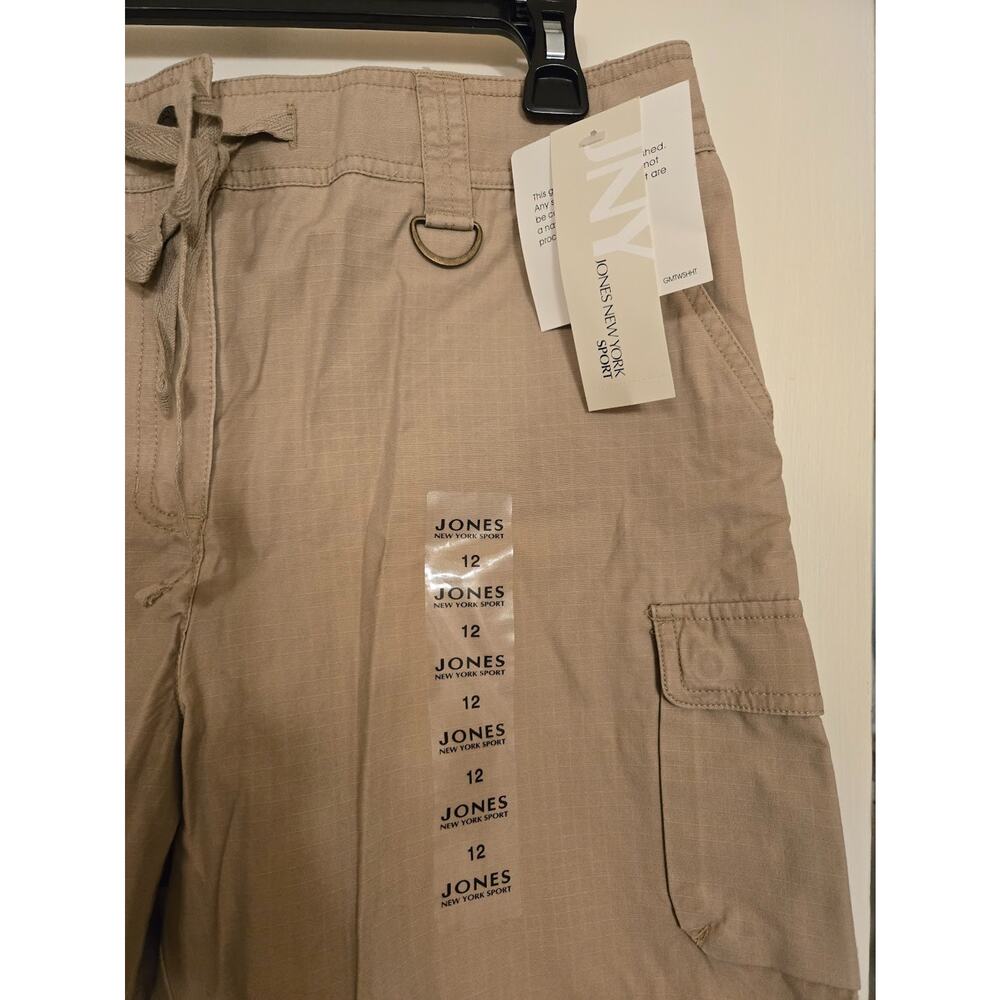 NWT Jones New York Sport Cargo Shorts, 100% Cotton, Tan/Khaki - Women's Size 12 - Picture 2 of 8